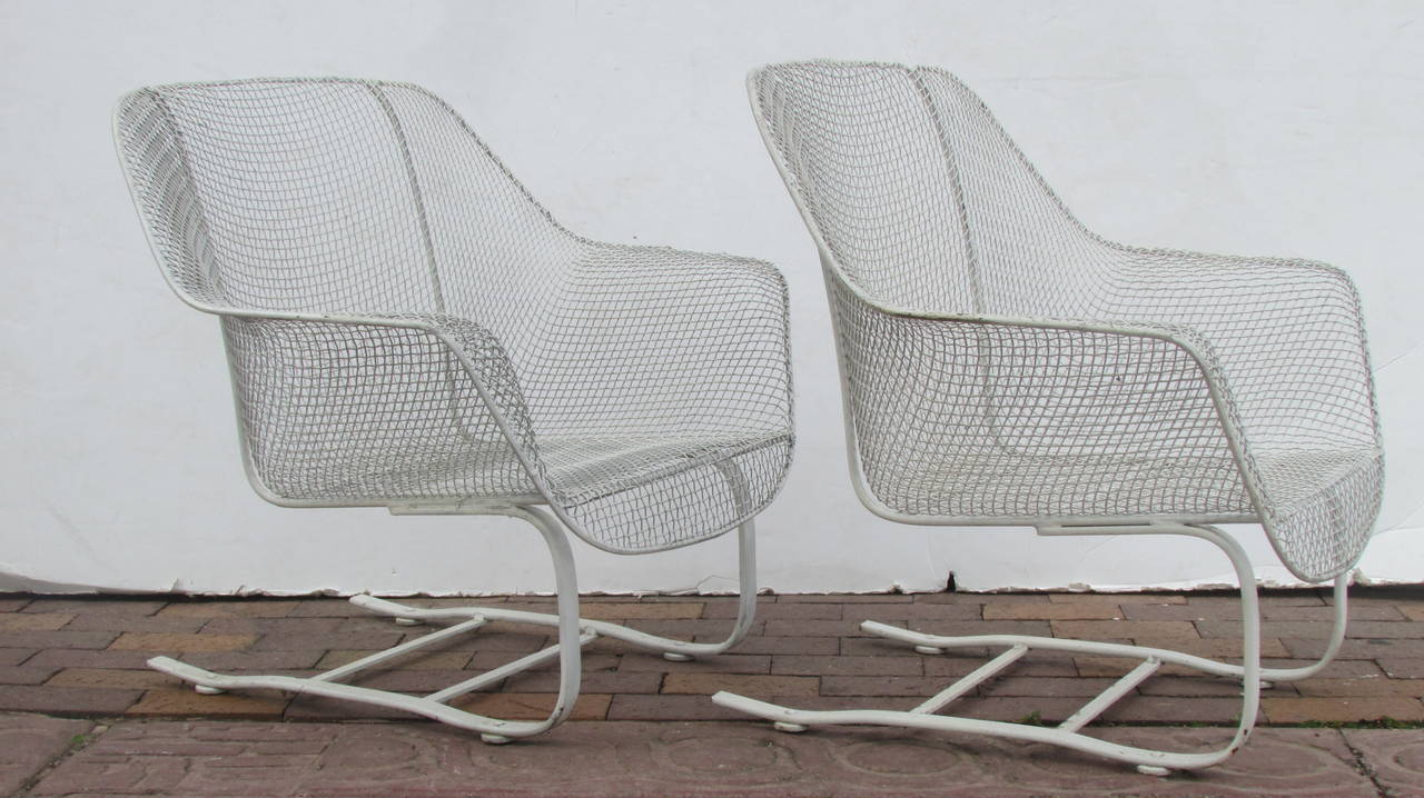 Mid-Century Modern Pair of Russell Woodard Sculptura Cantilever Spring Armchairs