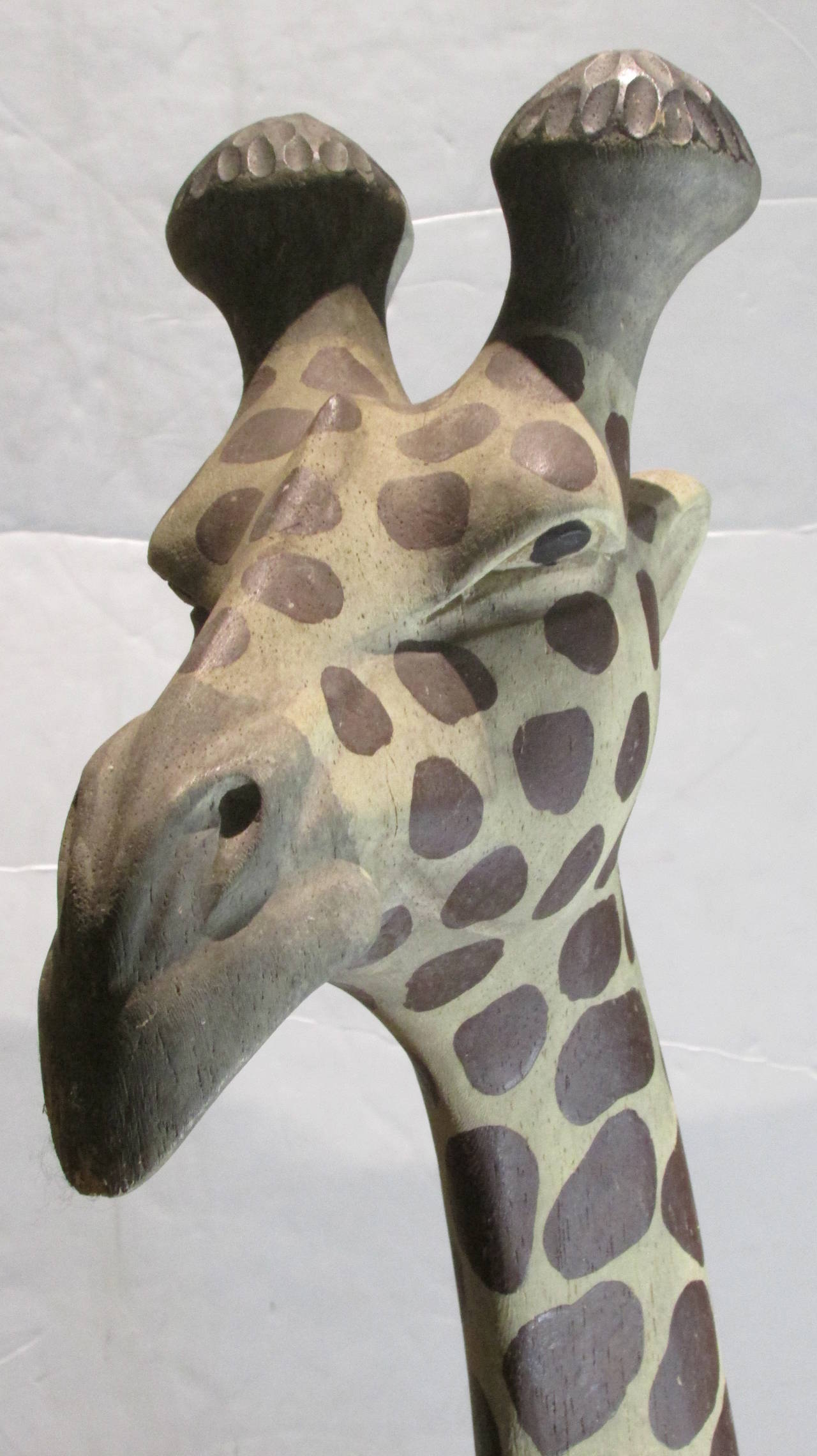 giraffe wood carving
