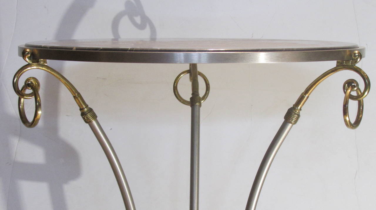 Gueridon néoclassique en acier et laiton doré dans le style de la Maison Jansen