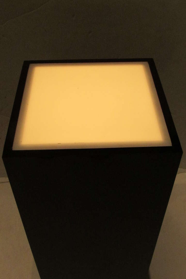 1970's Lucite Pedestal Floor Lamp 2