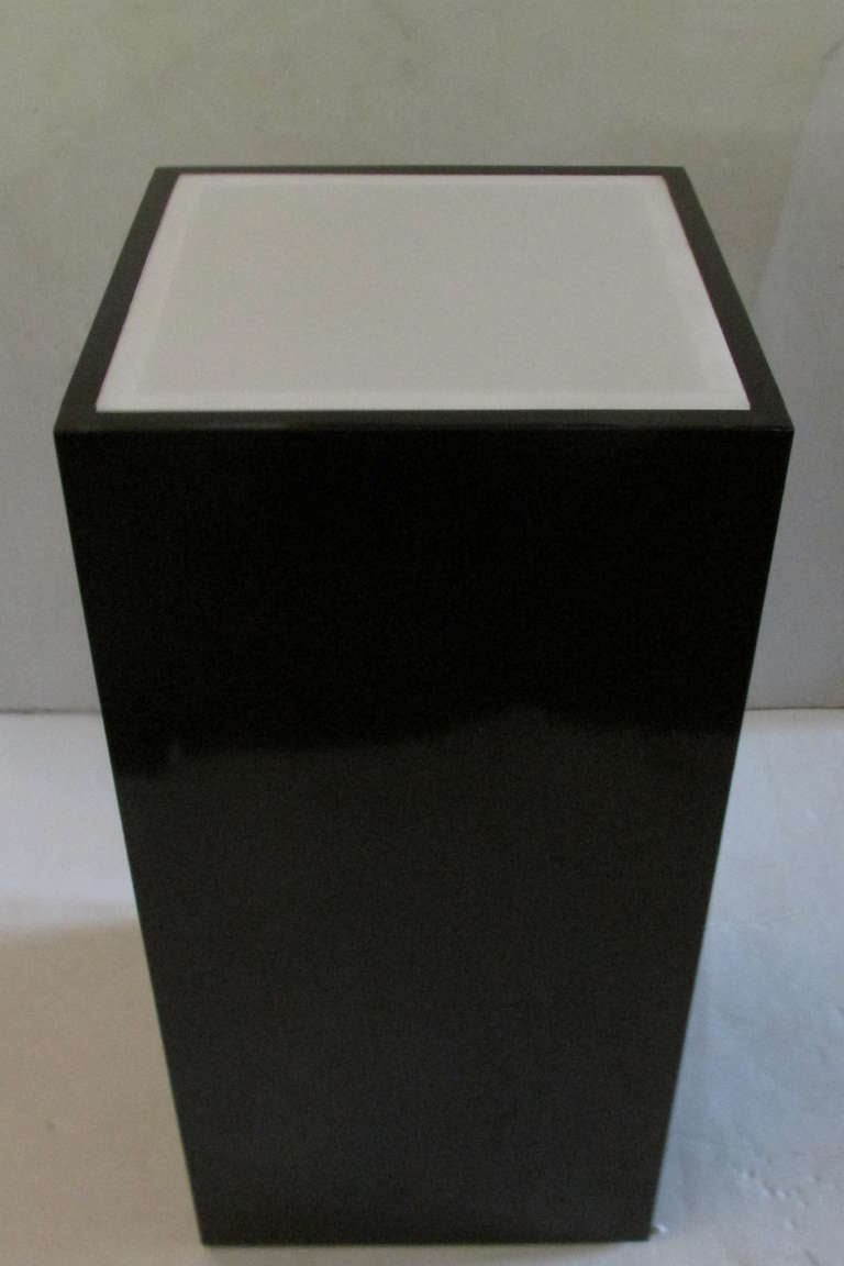 1970's Lucite Pedestal Floor Lamp 1