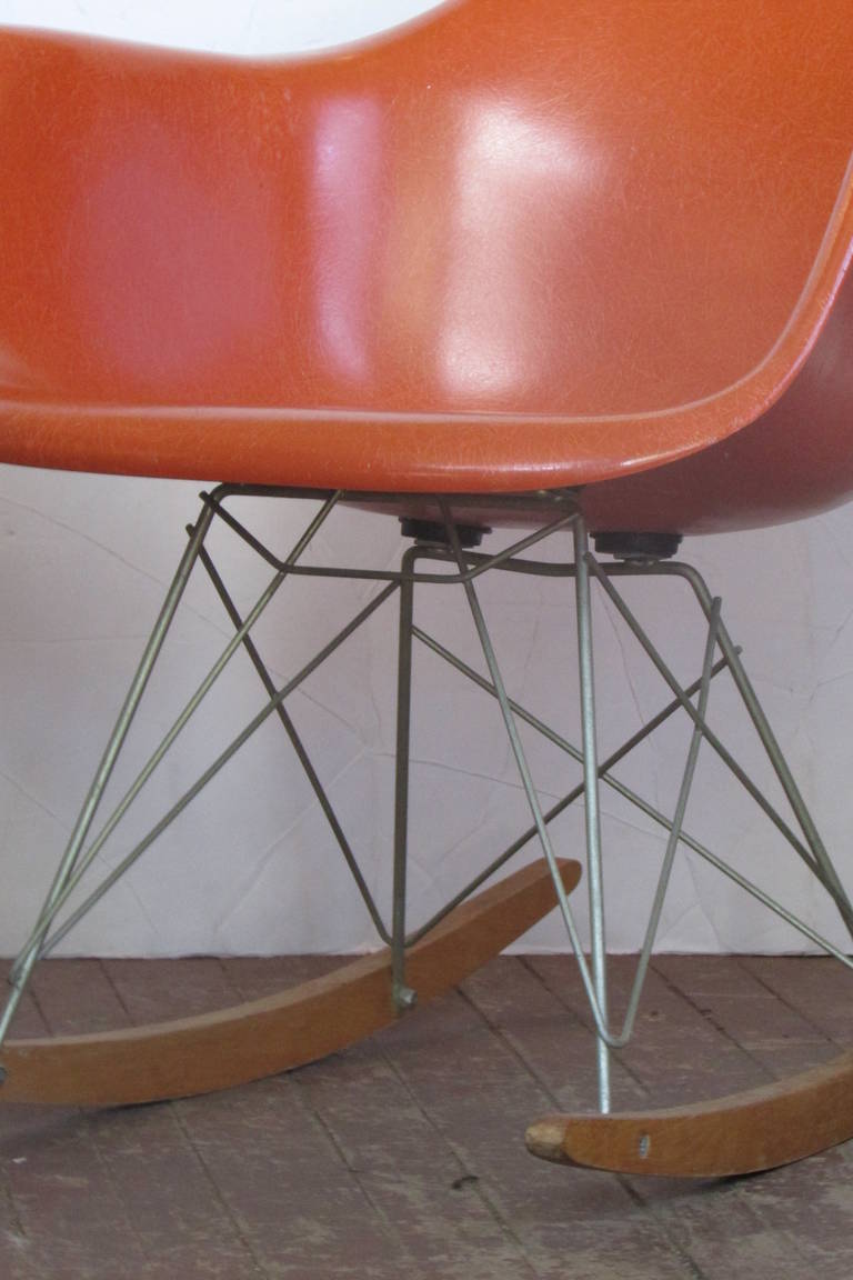 Red Orange Eames RAR Rocker for Herman Miller In Excellent Condition In Rochester, NY