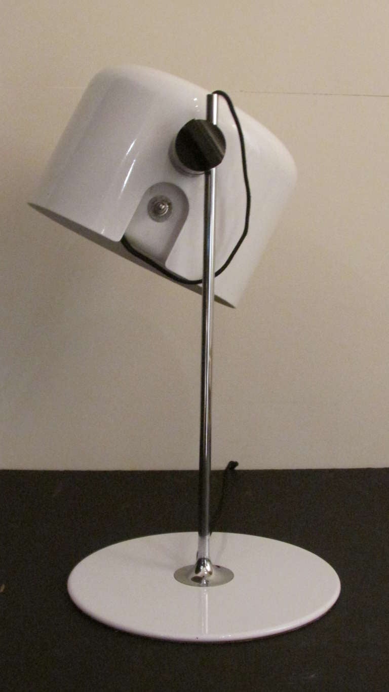Joe Colombo Coupe-Tischlampe im Zustand „Hervorragend“ in Rochester, NY