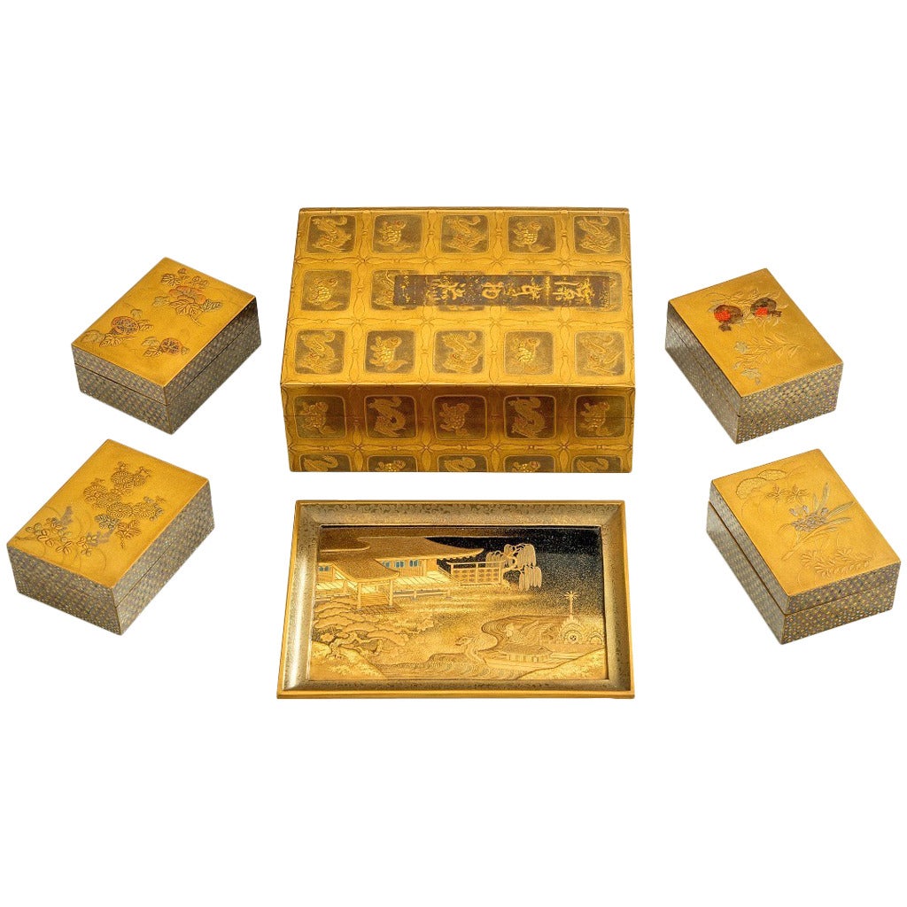 Antique Japanese box For Sale at 1stdibs