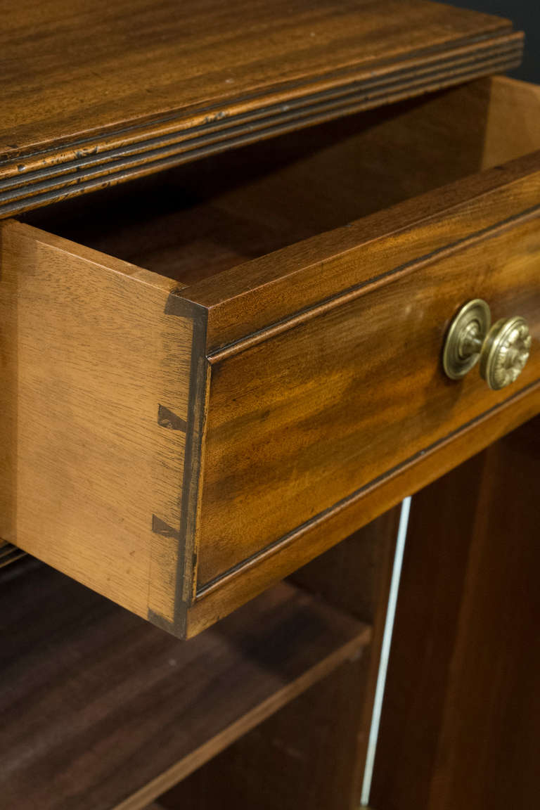 Pair of Cuban Bedside Chests In Good Condition In Salisbury, GB