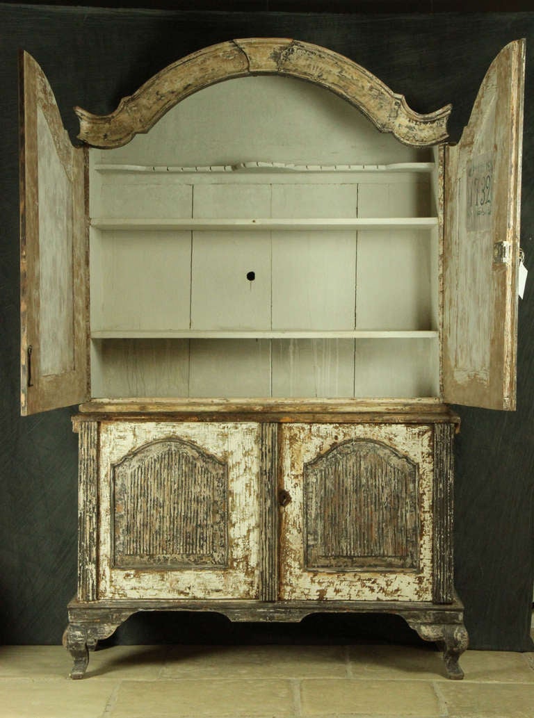 Mid 18th Century Swedish Rococo Cabinet in Old Paint In Excellent Condition In Gloucestershire, GB