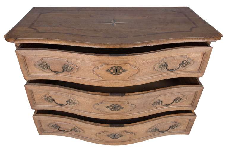 Late 18th Century French Oak Commode In Excellent Condition In Gloucestershire, GB