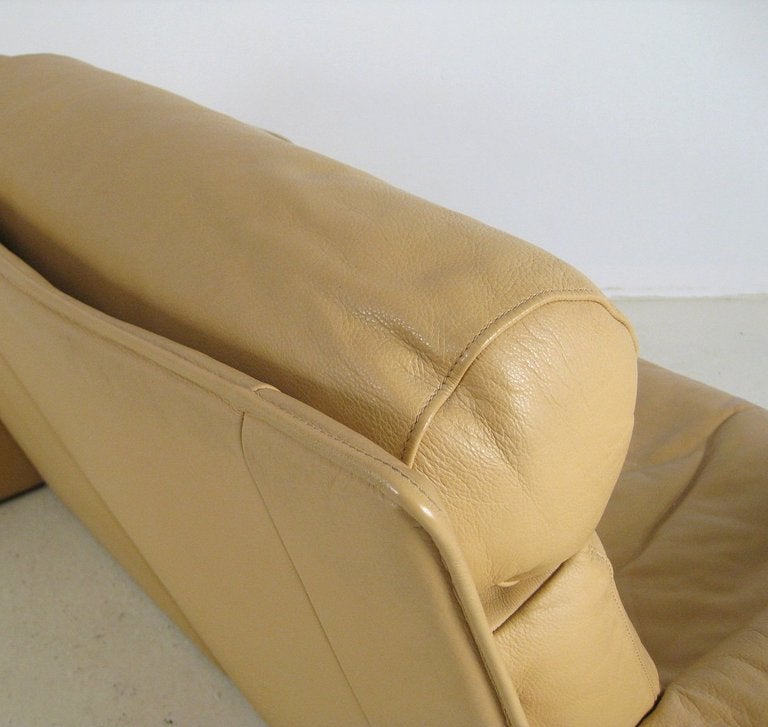 Matching Pair of Vintage Reclining Sofas by de Sede, Circa 1980's image 7