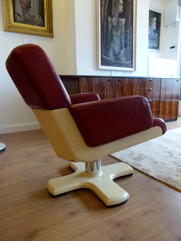 Vintage Nautilus Lounge Suite by Isku, Finland, circa 1970s For Sale 2