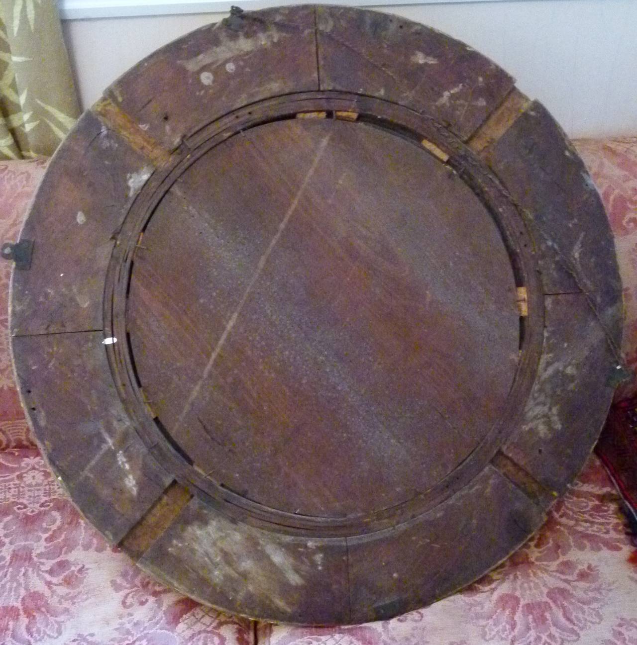 Round Vintage Convex Mirror with Black and Gold wooden frame, Georgian. For Sale 1