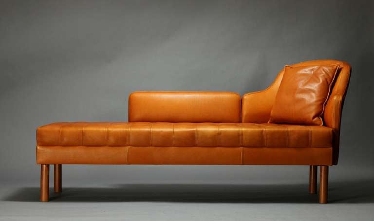 A stunning Chaise Longue designed by Mogens Hansen.
This piece was a one off prototype designed in the 1970's. The design was never put into production and this is the only example in existence. This piece has spent it's life sitting in Mogens