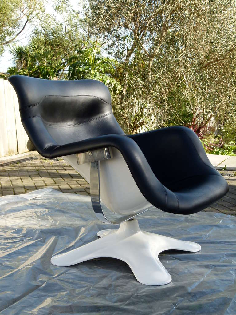 Mid-Century Modern Pair of Karuselli Lounge Chairs in Black Leather by Yrjo Kukkapuro for Haimi
