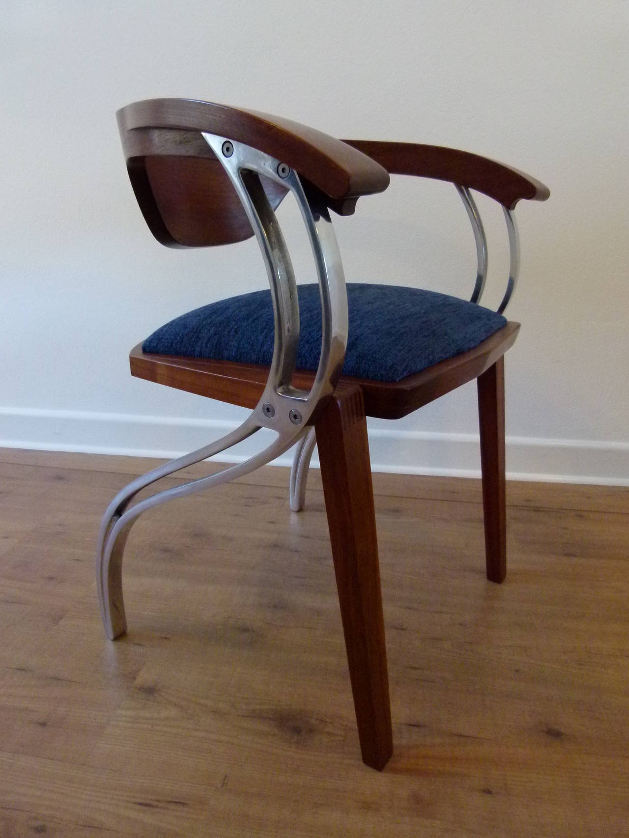 Parlare Contemporary Dining Chair by the British Designer Sebastian Blakeley In Excellent Condition For Sale In London, GB