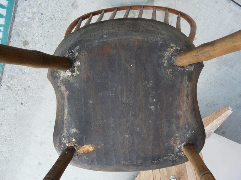 Very Old American Hoop Back Windsor Chair For Sale 2