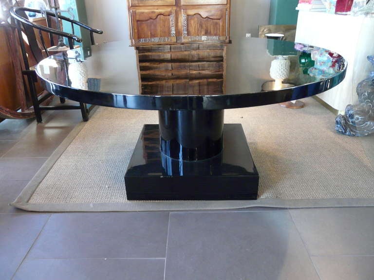 Black Piano Lacquer Dining or Center Pedestal Table For Sale 1