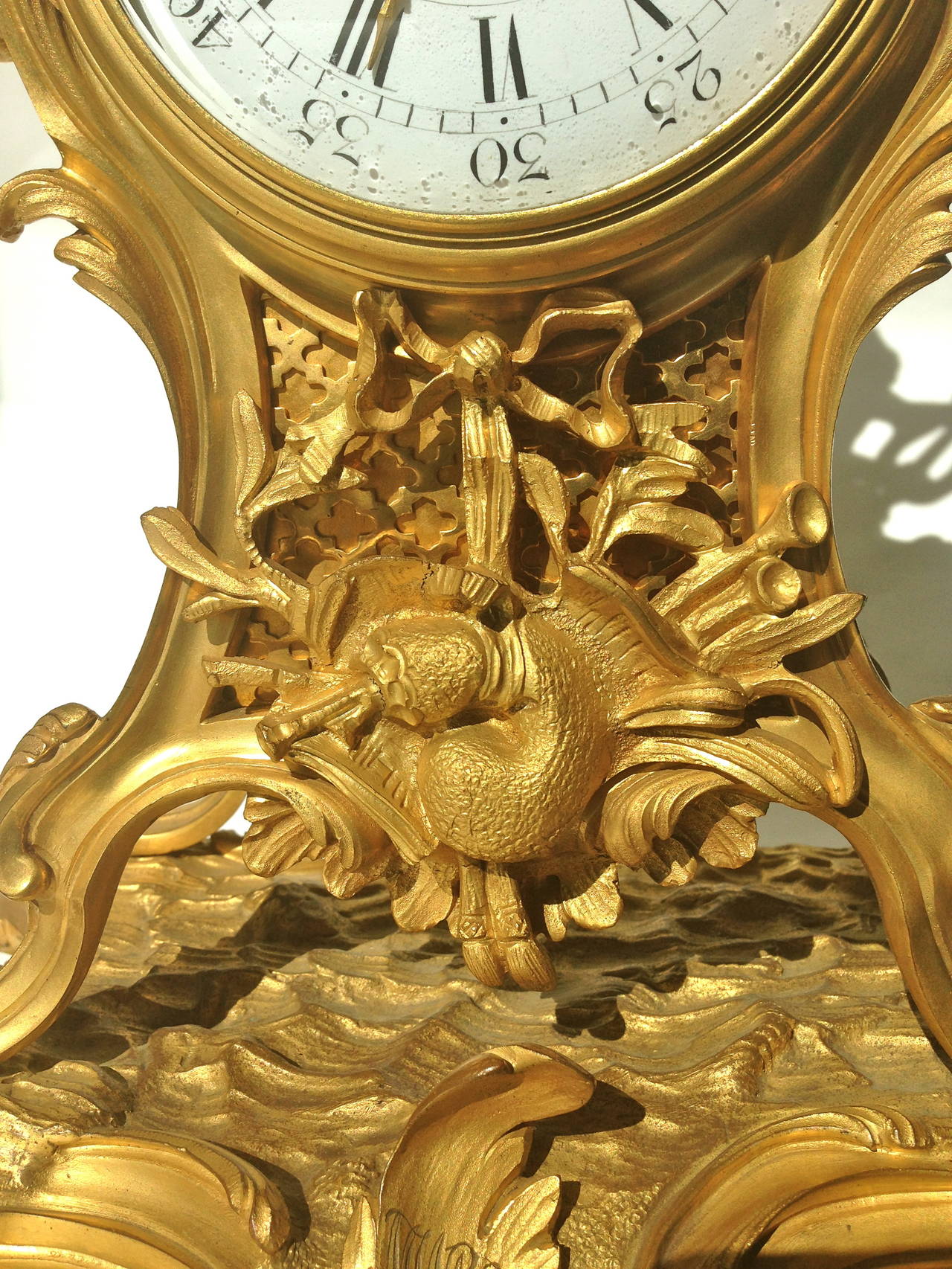 French 19th Century Gilt Bronze Mantel Clock Musical Putti Surmounted For Sale 2