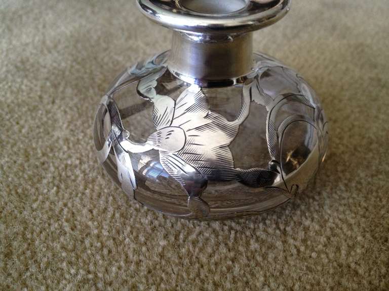 Art Nouveau Silver Overlay Over Clear Glass Perfume Bottle ca. 1900 In Excellent Condition In Redding, CA
