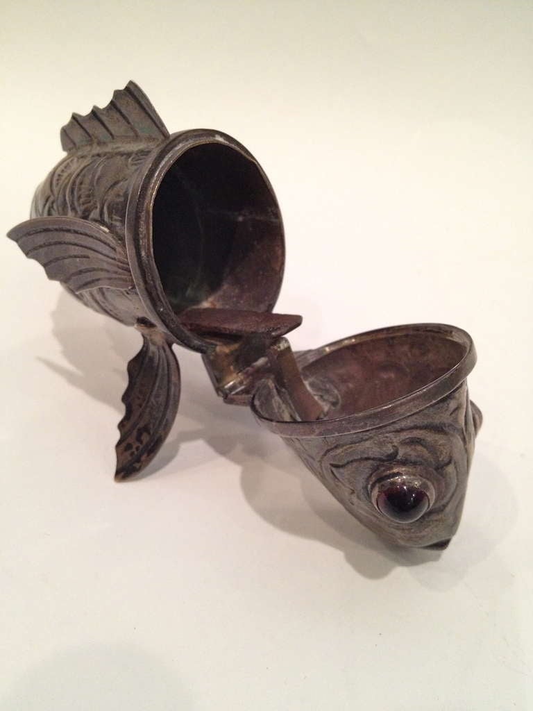 19th Century An Articulated Silver Besamim Havdala Fish-Form Spice Box 20th Century