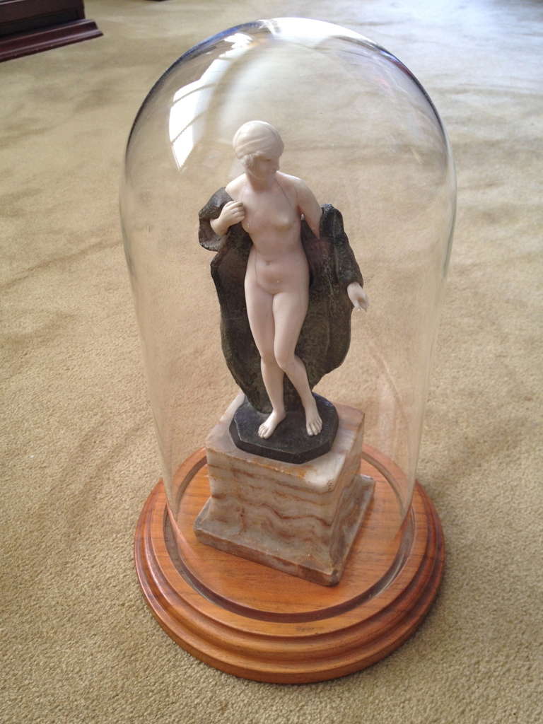 French Art Deco Bronze and Ivory Nude ca. 1925 Signed Descomps In Excellent Condition In Redding, CA