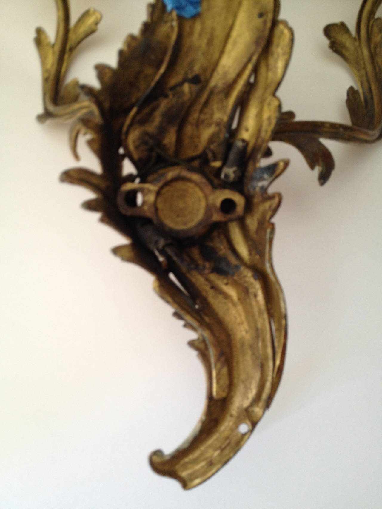 French Beautiful Gilt Cast Bronze Wall Sconces, circa 1900 For Sale