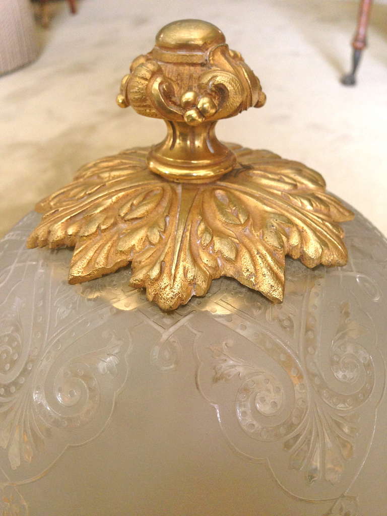 French 19th Century Tantalus, Acid Etched Crystal and Gilt Bronze Mounts For Sale 2