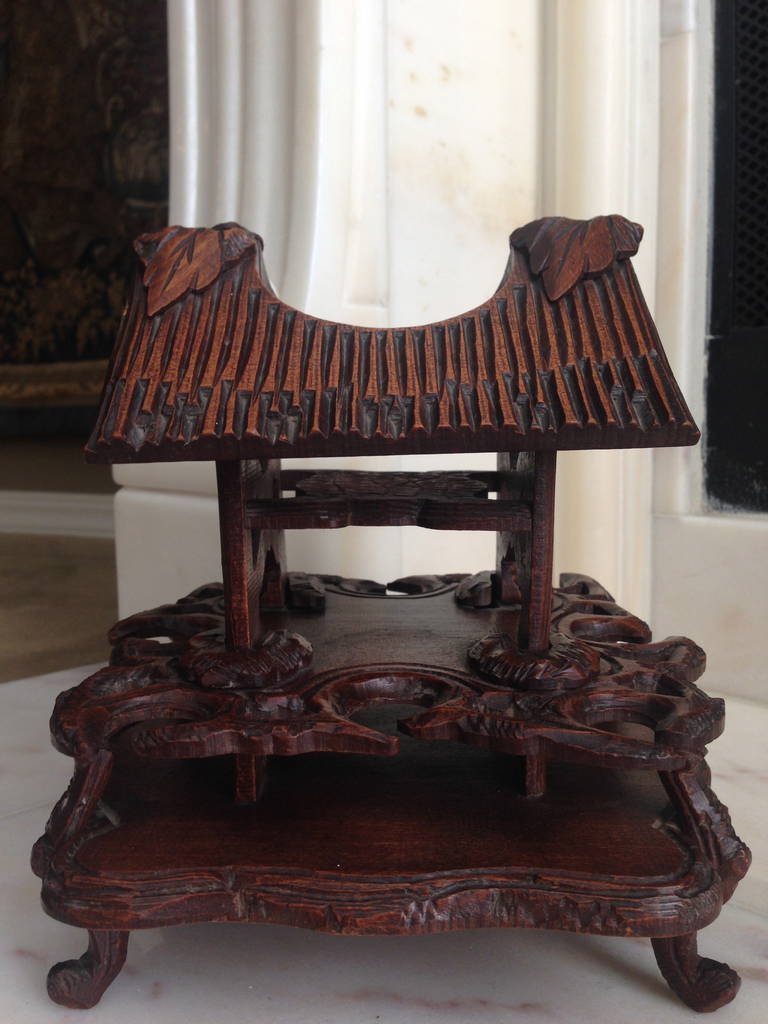 Black Forrest Oak Cabin Form Tantalus Liquor Set, Germany circa 1900 3