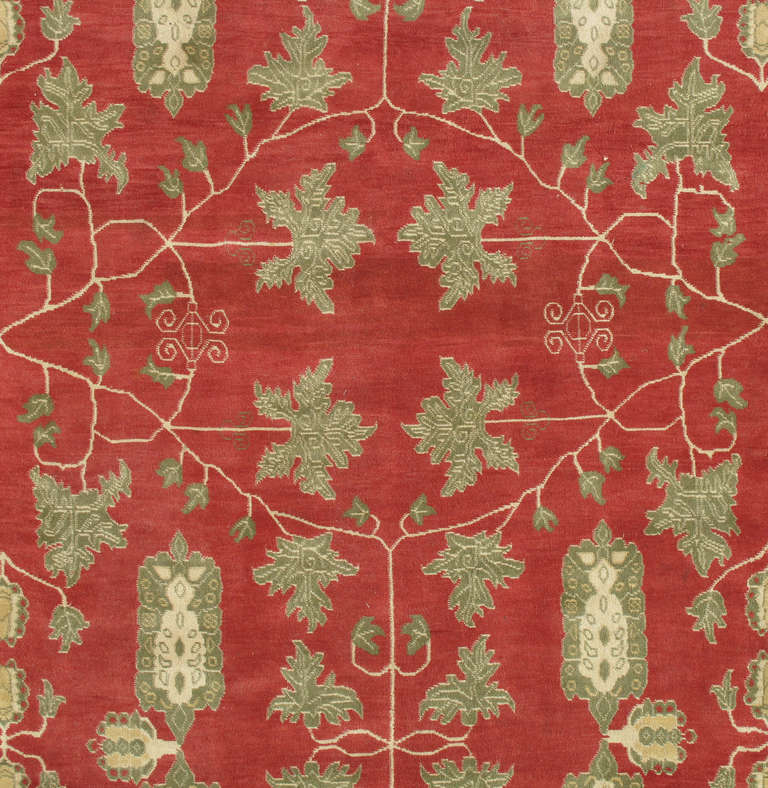 Agra-Teppiche sind die begehrtesten antiken indischen Teppiche des 19. Jahrhunderts, die heute noch sehr begehrt sind. Agra-Teppiche waren äußerst gut verarbeitete, schwere, haltbare Teppiche und gelten als die besten indischen Teppiche der