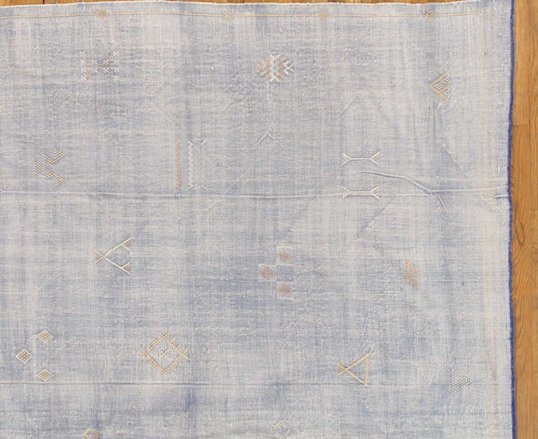 Moroccan Kilim with Silk Highlights, Light Washed Jean Blue, Soft Texture 9'x14' In Excellent Condition In Port Washington, NY