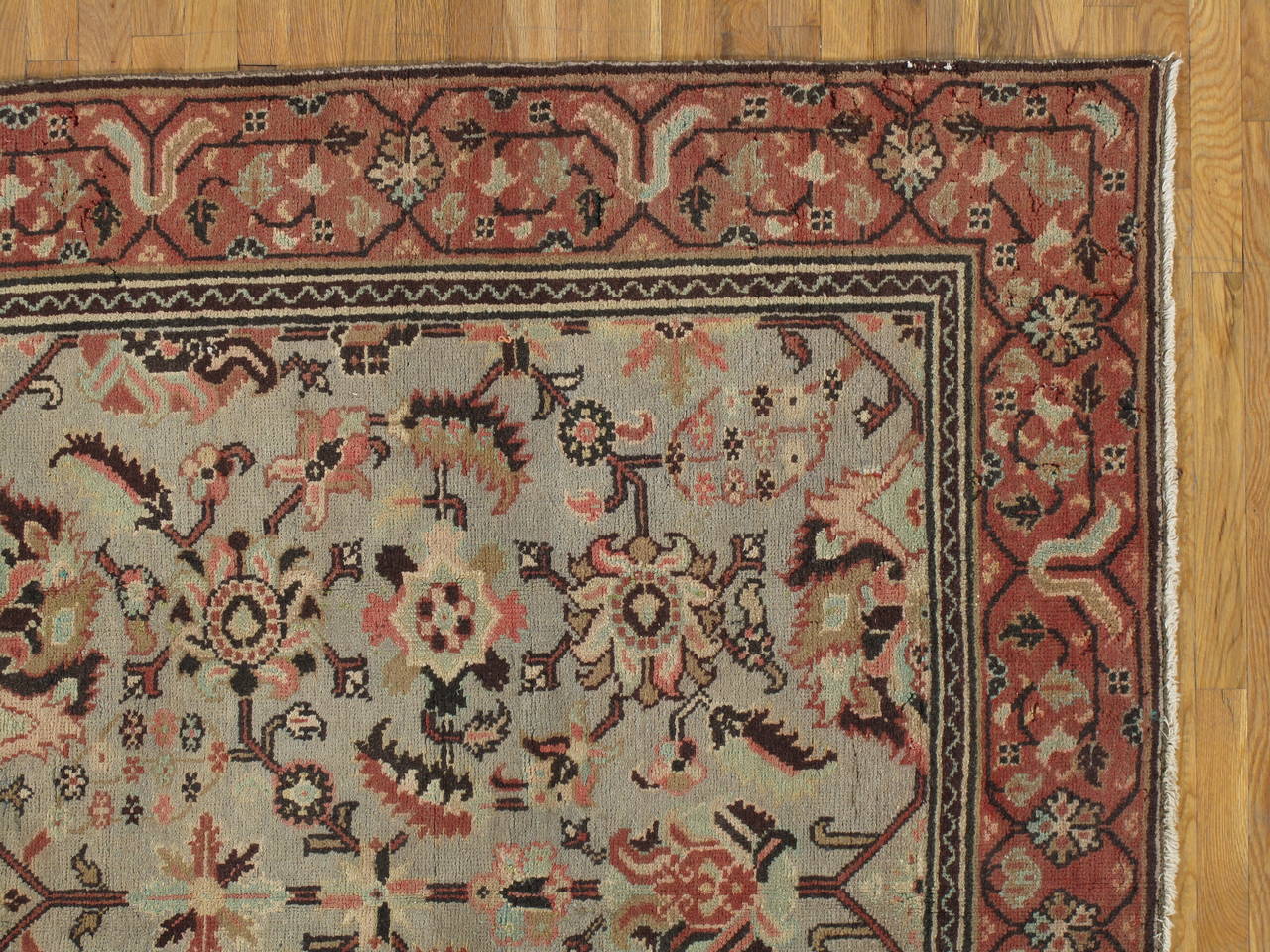 West Anatolia is one of the largest weaving regions in Turkey. Since the 15th century, Turkish rugs have always been on top of the list for having Fine oriental rugs. Measure: 5'10