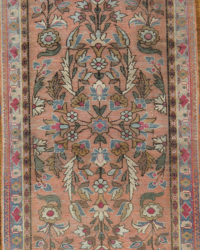 Antique Silk Kashan In Good Condition For Sale In Port Washington, NY