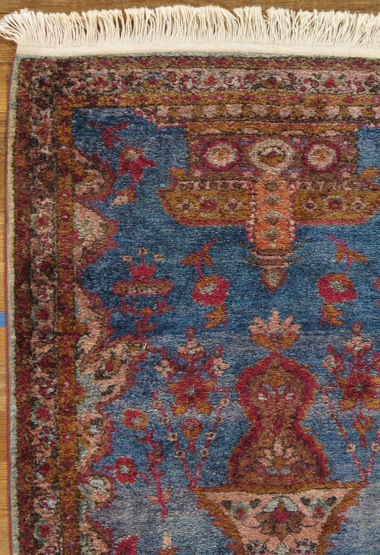 Antiker Kashan-Teppich aus Seide (Handgeknüpft) im Angebot