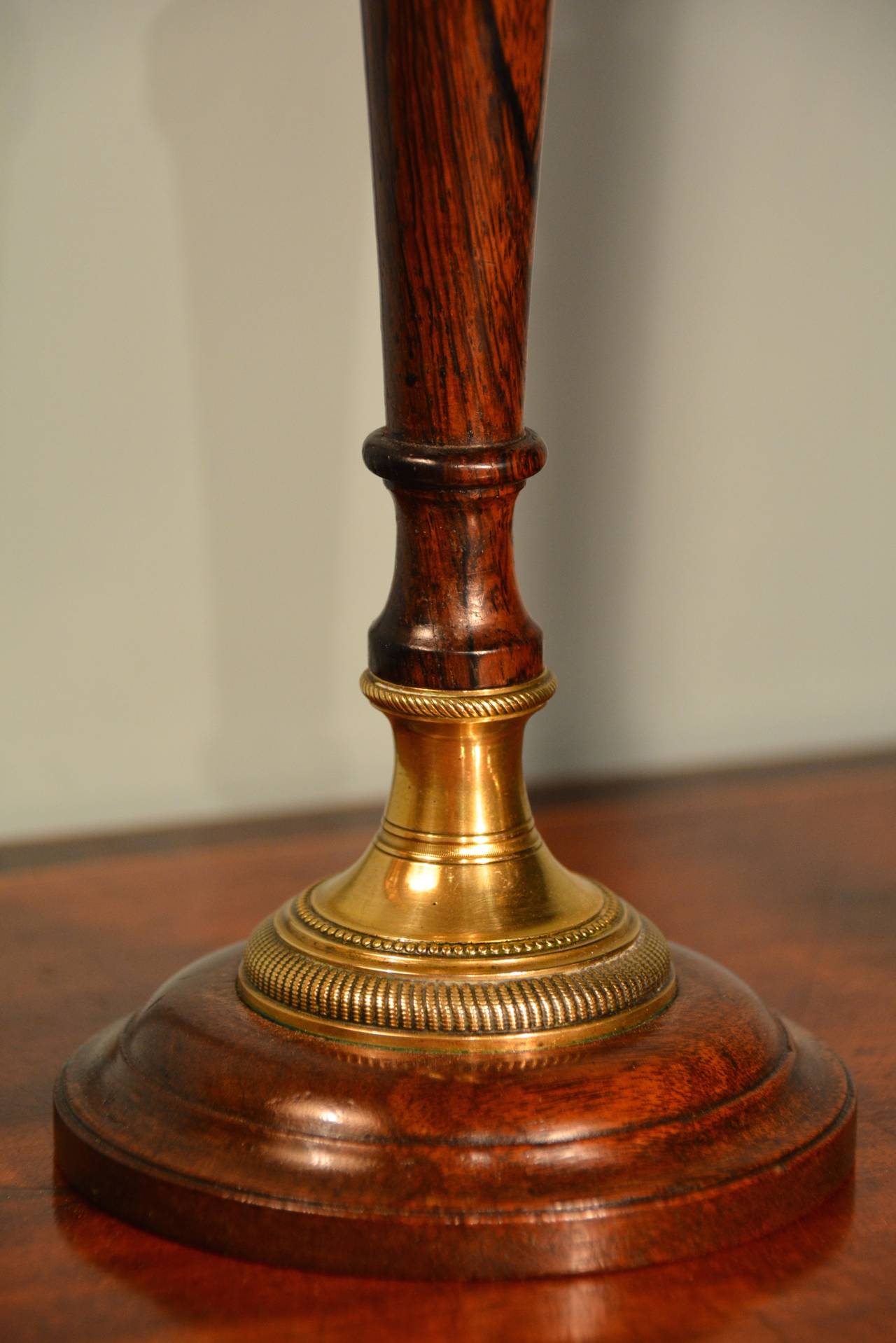 English Fine Pair of Late 18th Century Mahogany and Brass Candlesticks For Sale