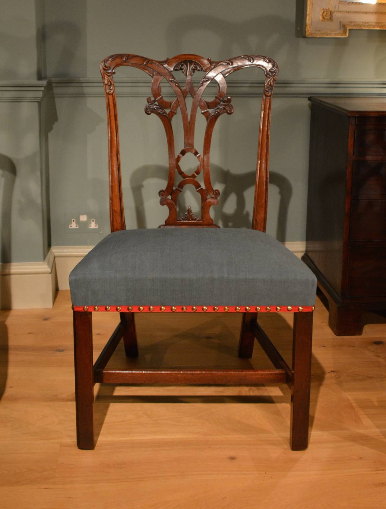 Beech 18th Century, Set of Ten Carved Mahogany Chippendale Period Dining Chairs For Sale
