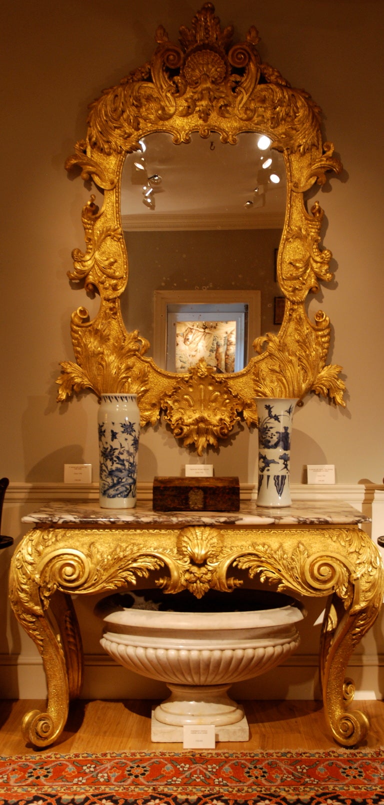 Glass 18th Century Giltwood Mirror En Suite with Carved Gilded Marble Top Side Table For Sale