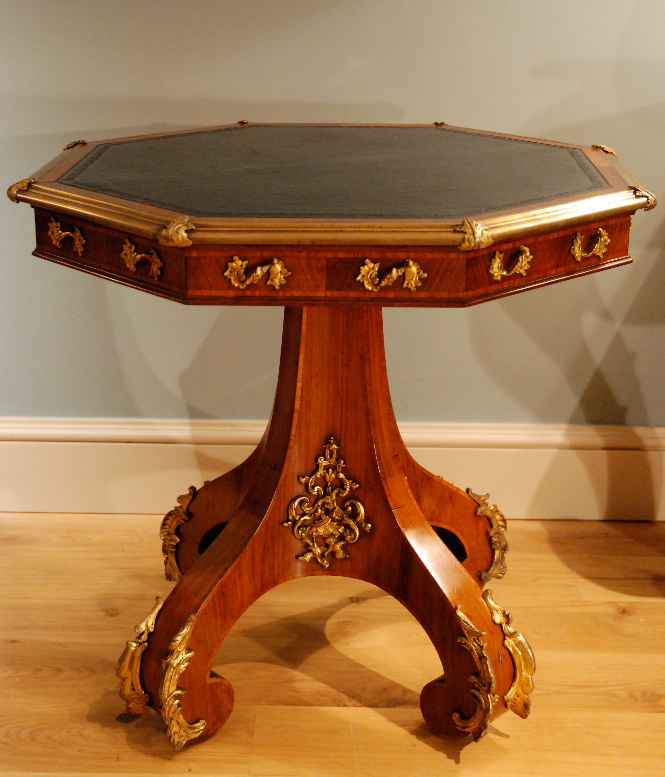Early 19th Century Octagonal Centre Table For Sale