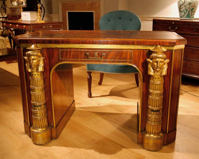 An Early 19th Century Library Table In Excellent Condition For Sale In Salisbury Wiltshire, GB