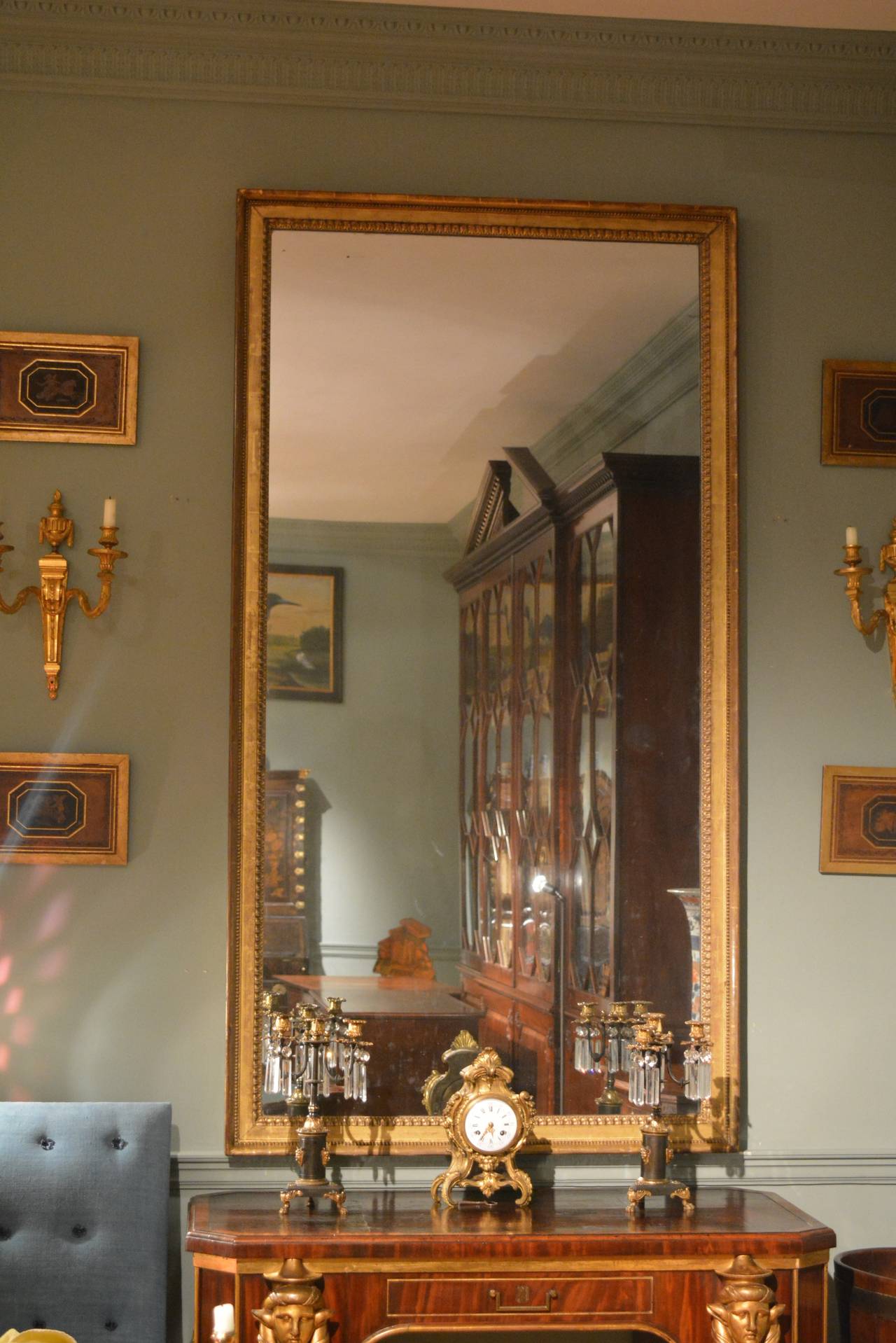 Large 18th Century English Neoclassical Wall Mirror In Excellent Condition For Sale In Salisbury Wiltshire, GB