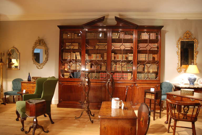 British Mahogany Breakfront Bookcase of Architectural Form, circa 1760 For Sale