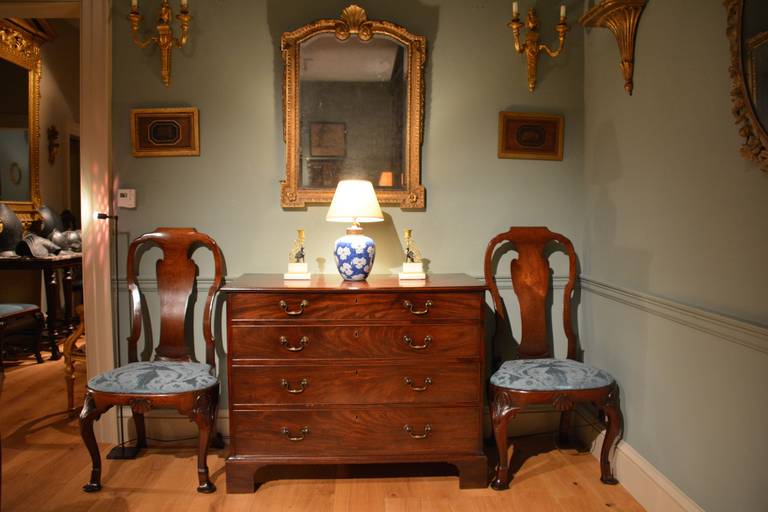 Chippendale  18th Century Chest of Drawers of fine quality For Sale