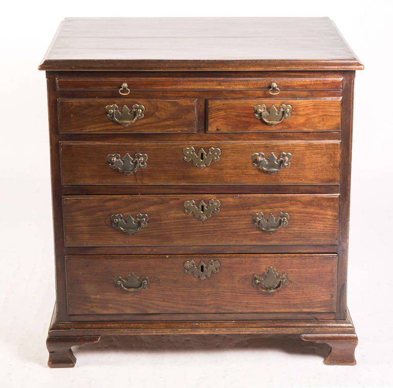 18th Century and Earlier Small Chest of Drawers For Sale
