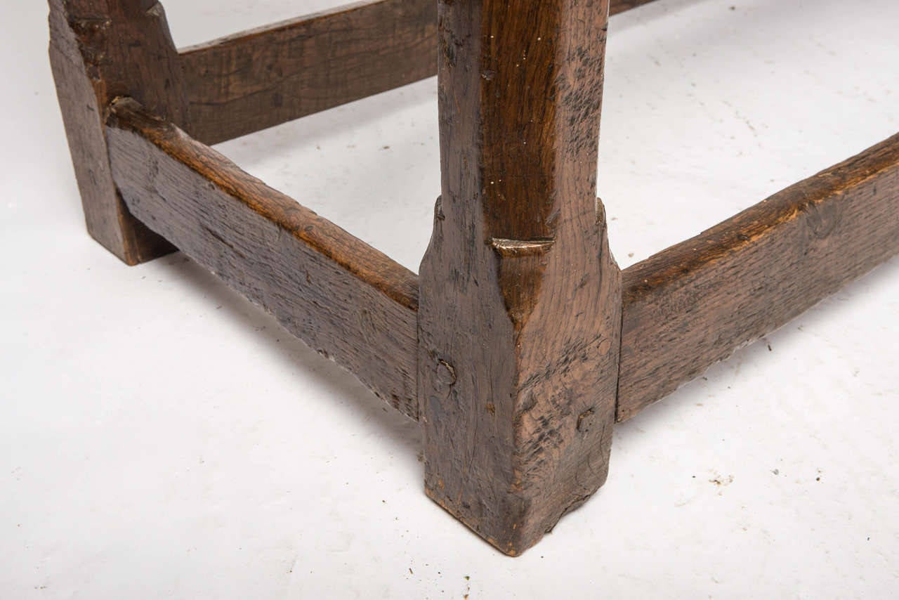 Small oak refectory table For Sale 1
