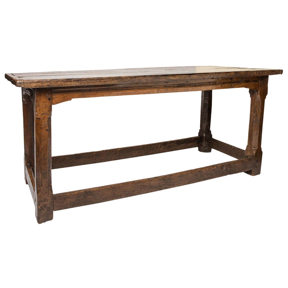 Small oak refectory table For Sale