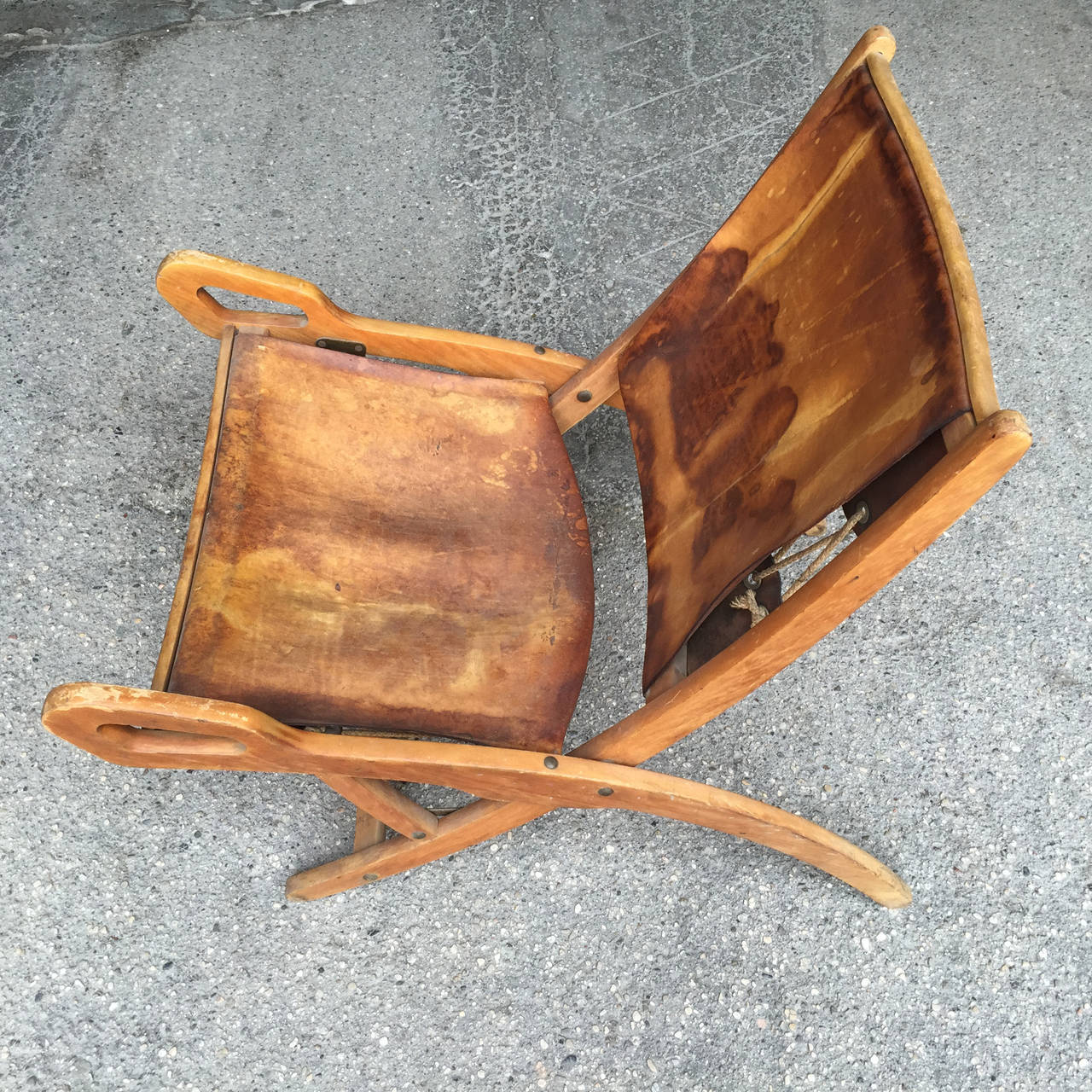 Original leather armchair to be restored, in good condition, rare model in leather,.