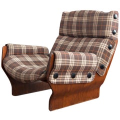 P110 Canada Lounge Chair by Osvaldo Borsani