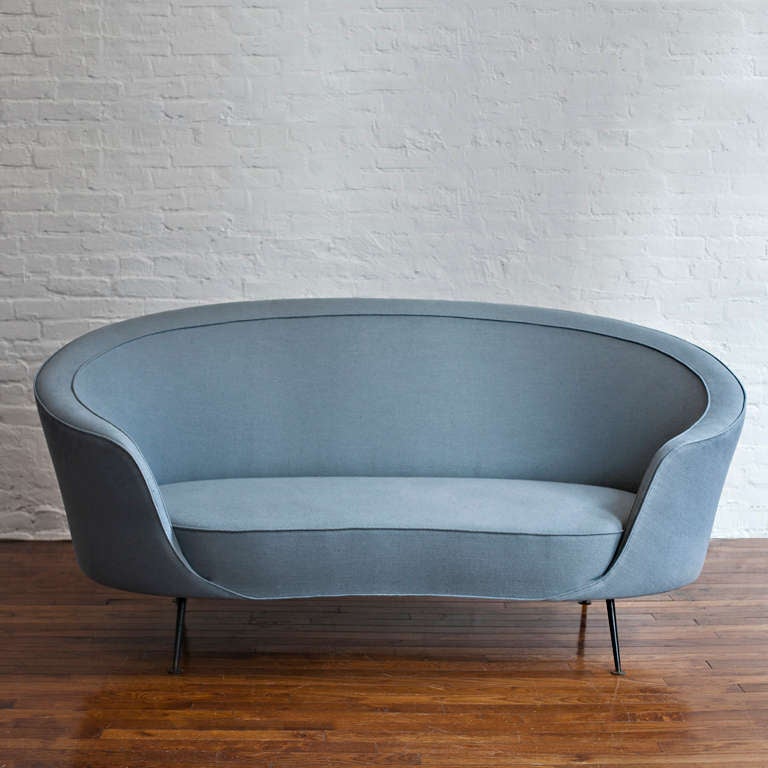 Rare model no. 812 sofa by Ico & Luisa Parisi, designed in 1951, made by Cassina. Provenance available. 