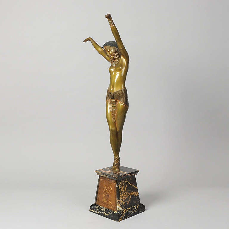 Egyptian Dancer Bronze Figure In Excellent Condition In London, GB