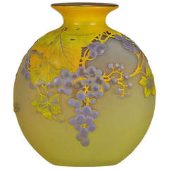 Raisins Souffle Vase