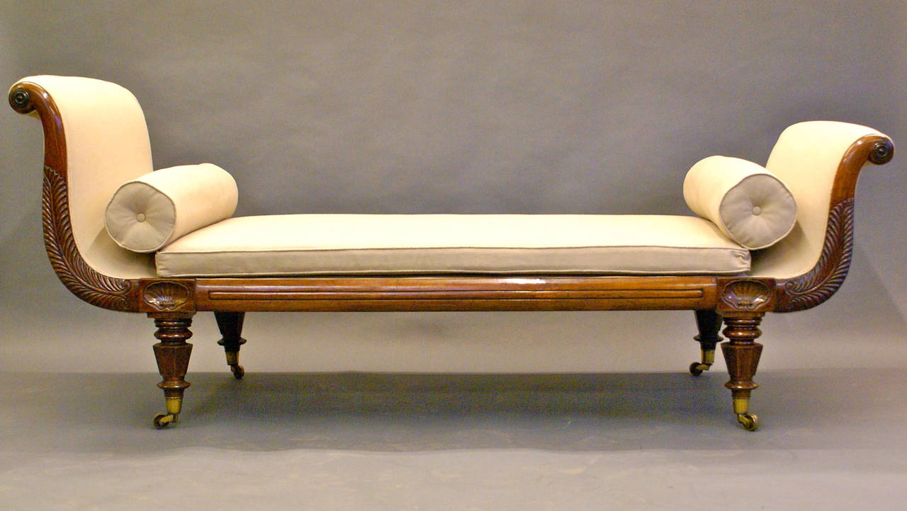 Early Victorian Rosewood Chaise Lounge