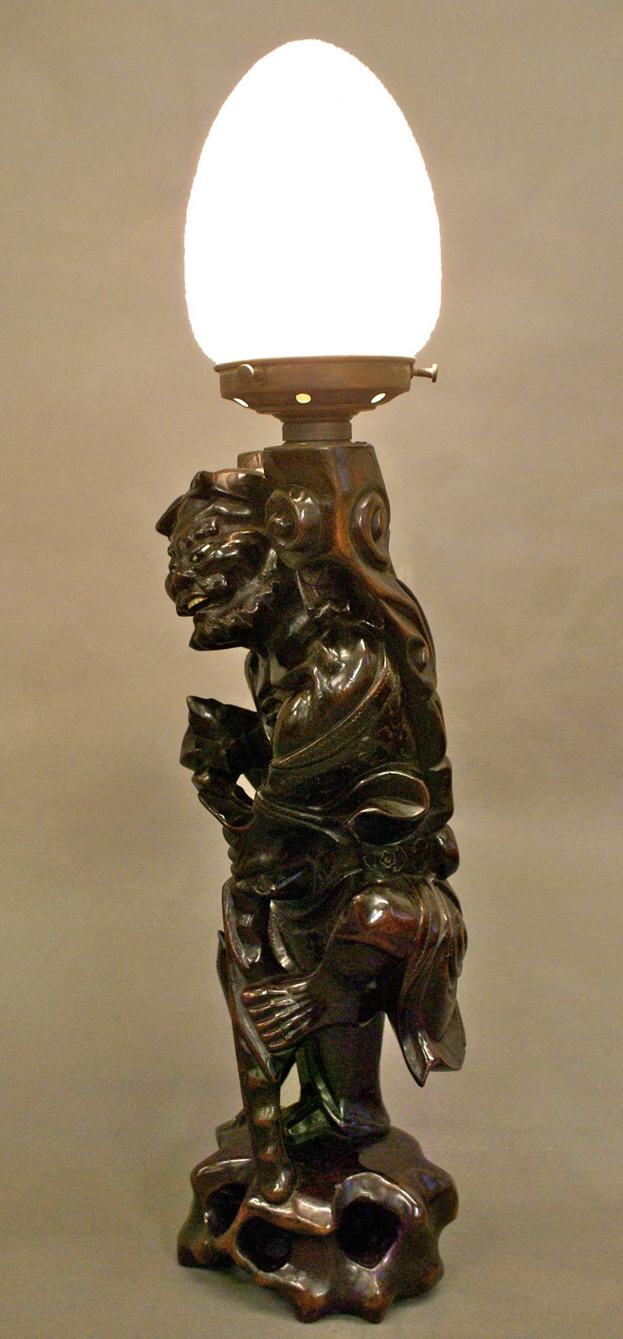 A 19th century Japanese carved wooden figure/lamp For Sale 4