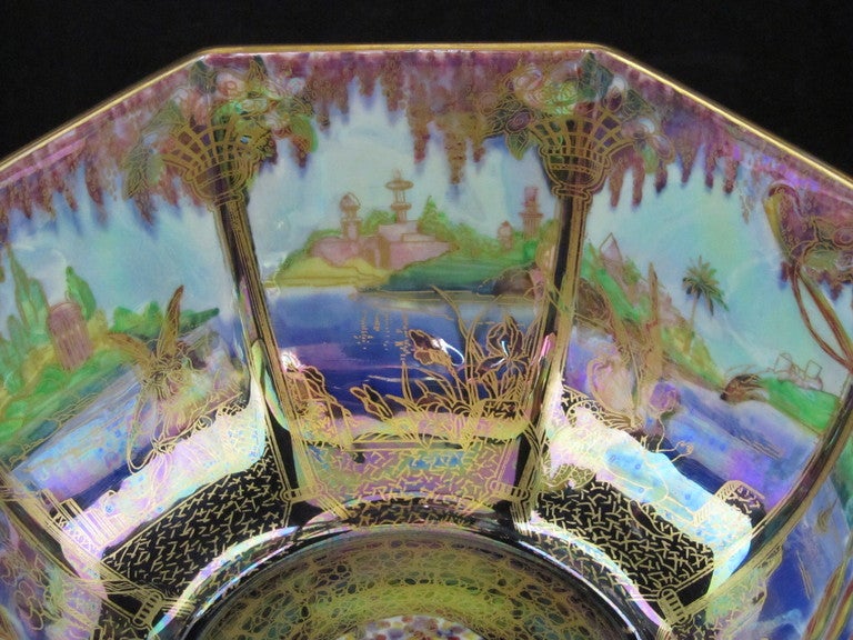 Wedgwood Fairyland Lustre Bowl In Excellent Condition For Sale In Gloucestershire, GB